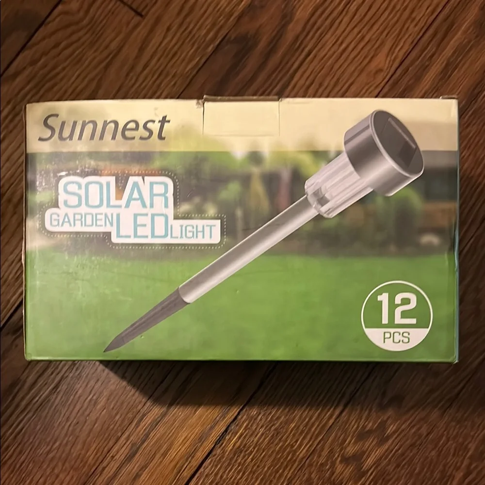 NEST Fragrances Silver Solar Garden LED Light - 12 PCS